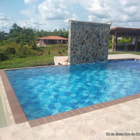 Casa Campestre Con Piscina Guest House Armenia  Exterior photo